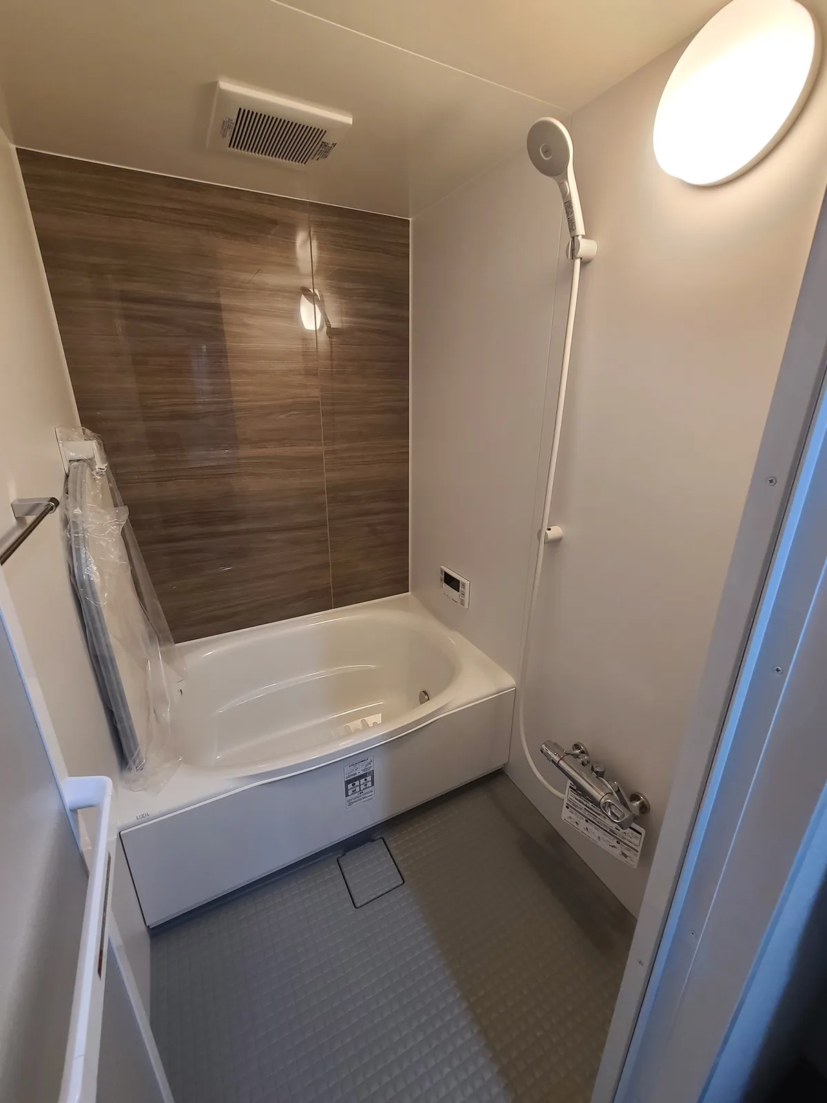 古いユニットバスリフォーム工事 after