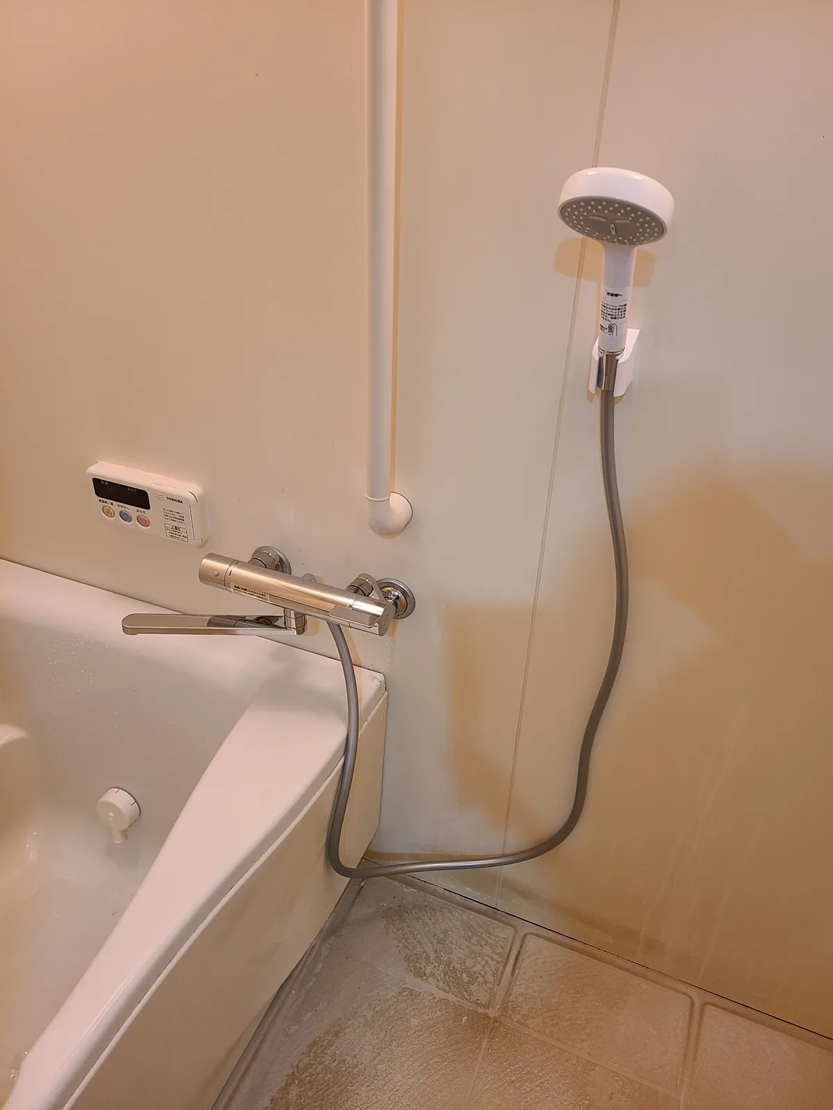 古い浴室水栓取り替え工事 after
